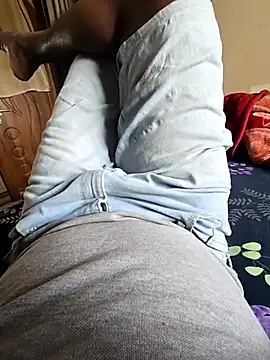 Snapshot of wildfun_ chatting on November 19, 6:57 am wildfun online show from November 19, 6:57 am