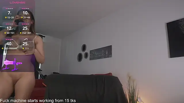 Jessi Q online show from April 5, 5:26 am