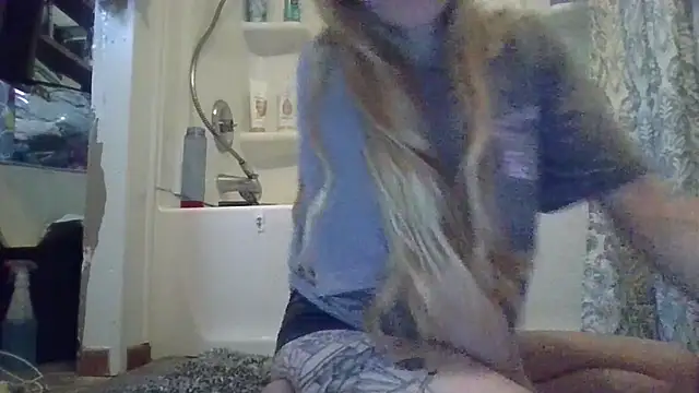 Snapshot of qtkayyzzxoxo chatting on March 5, 5:29 pm qtkayyzzxoxo online show from March 5, 5:29 pm