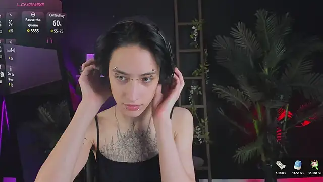 Snapshot of lisbatsyy chatting on February 27, 11:59 pm lisbatsyy online show from February 27, 11:59 pm