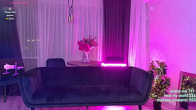 CutiePie69   online show from February 3, 2:53 am