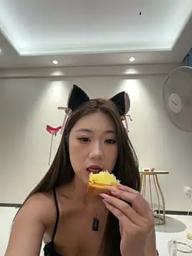 Snapshot of Xiaoxia-Baby chatting on May 30, 12:19 am Xiaoxia-Baby online show from May 30, 12:19 am
