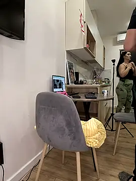  KissMyAss  online show from April 5, 7:22 pm