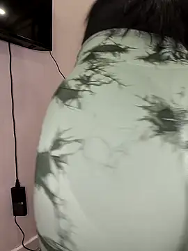 Snapshot of _KissMyAss_ chatting on April 26, 6:49 pm KissMyAss online show from April 26, 6:49 pm