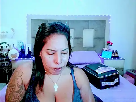 indiantopaz694u online show from May 31, 4:53 am