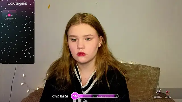 LaseyMoon online show from February 18, 9:16 am