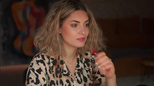  Allie  online show from December 15, 11:03 am