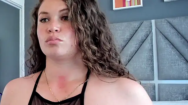 Snapshot of Anaise_latif chatting on March 15, 5:48 pm Anaise latif online show from March 15, 5:48 pm