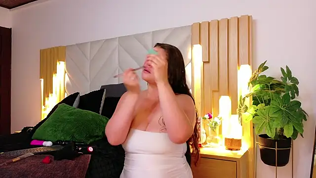 Snapshot of Anaise_latif chatting on September 20, 11:22 am Anaise latif online show from September 20, 11:22 am