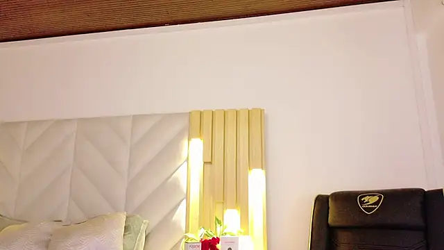 Snapshot of Anaise_latif chatting on February 23, 11:40 am Anaise latif online show from February 23, 11:40 am