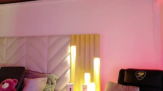 Anaise latif online show from March 20, 11:48 am