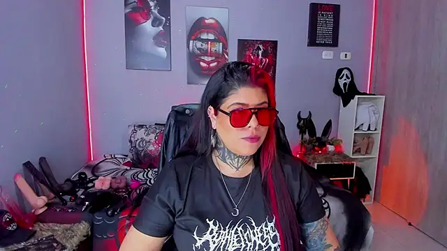 Veronika metal online show from December 13, 9:31 pm