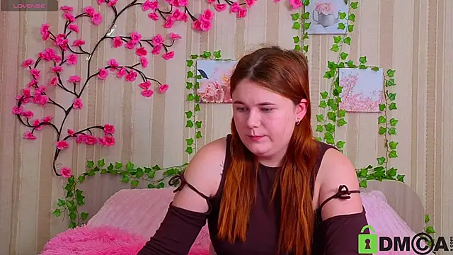 Snapshot of Eva_Starlight chatting on May 7, 5:57 am Eva Starlight online show from May 7, 5:57 am