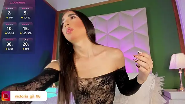 queen  violet online show from September 13, 8:08 pm