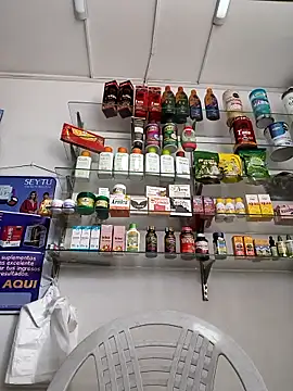 roxanasexy2025 online show from April 10, 4:12 pm