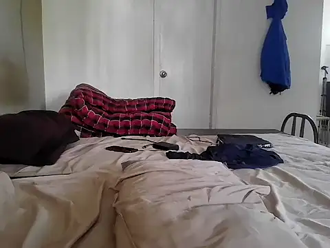 fitbuddy1 online show from February 18, 5:03 am