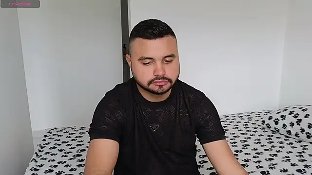 Snapshot of khalidferrer chatting on March 2, 1:05 pm khalidferrer online show from March 2, 1:05 pm