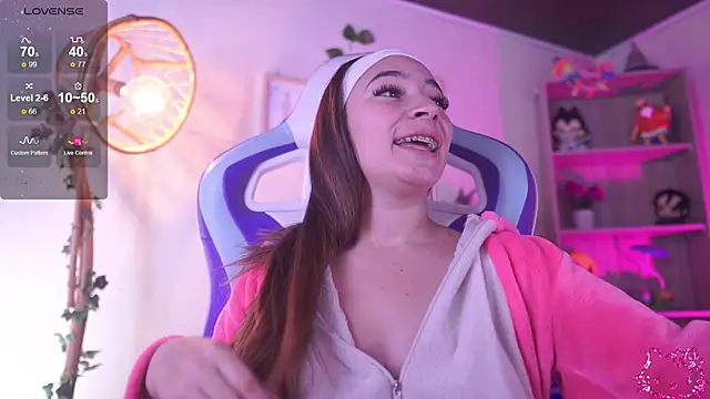 issa monterrey online show from March 19, 12:42 pm