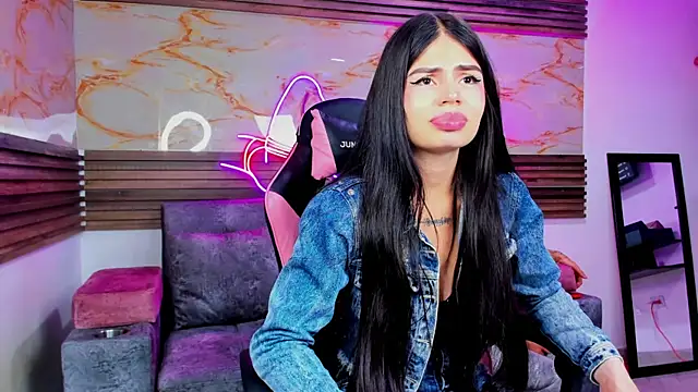 Cloe roouse online show from May 1, 11:42 pm