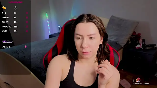 Snapshot of meganluss chatting on March 13, 5:36 am meganluss online show from March 13, 5:36 am