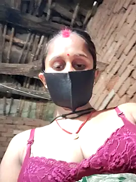 Divya Chandok online show from February 16, 7:04 am