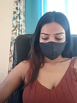 Snapshot of CRAZY__BITE chatting on October 6, 8:45 am CRAZY BITE online show from October 6, 8:45 am