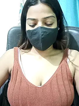 Snapshot of CRAZY__BITE chatting on October 30, 10:10 pm CRAZY BITE online show from October 30, 10:10 pm