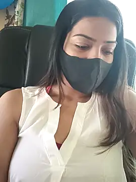 Snapshot of CRAZY__BITE chatting on November 28, 10:29 am CRAZY BITE online show from November 28, 10:29 am