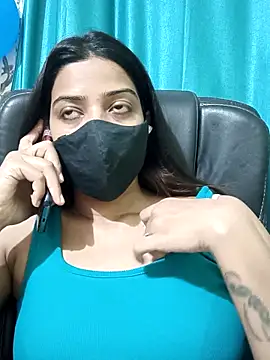 Snapshot of CRAZY__BITE chatting on December 3, 1:20 pm CRAZY BITE online show from December 3, 1:20 pm