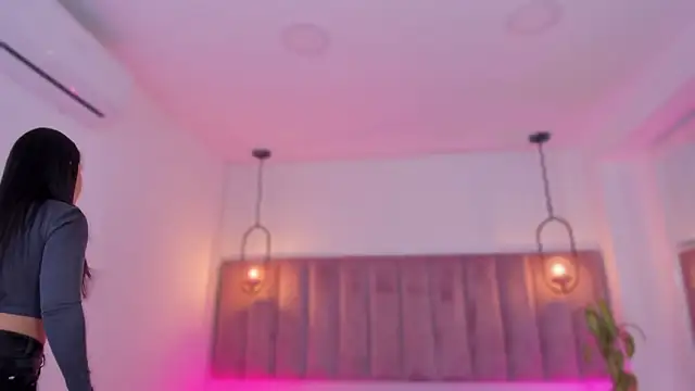 Haily b online show from February 24, 8:07 pm