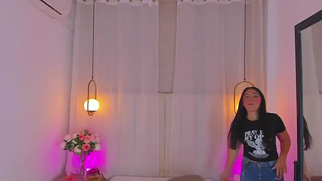 Haily b online show from April 10, 8:13 pm