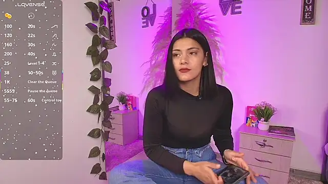 Snapshot of miaoconell chatting on July 16, 11:55 pm miaoconell online show from July 16, 11:55 pm