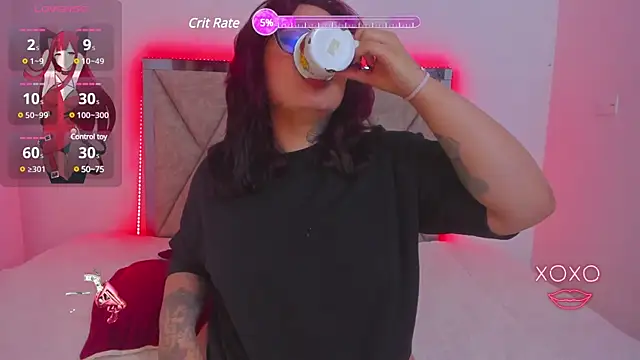 Snapshot of Curvybaddie99 chatting on March 7, 9:18 am Curvybaddie99 online show from March 7, 9:18 am