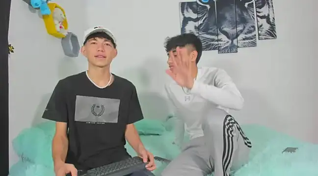 Snapshot of Maxxi_hot23 chatting on March 6, 3:45 pm Maxxi hot23 online show from March 6, 3:45 pm