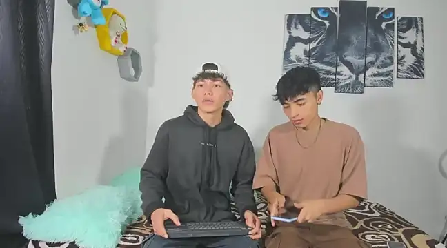 Snapshot of Maxxi_hot23 chatting on March 11, 2:18 pm Maxxi hot23 online show from March 11, 2:18 pm