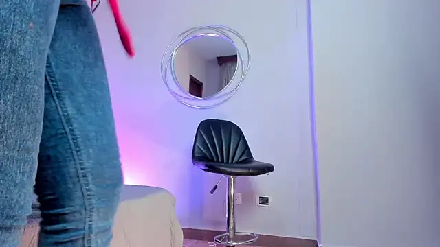 SeleneLujan online show from February 5, 11:59 am