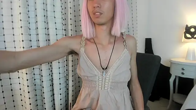 loverisu-coral online show from December 5, 8:05 pm