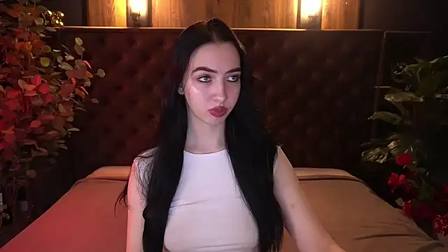 WildKittenX  online show from April 10, 5:56 am