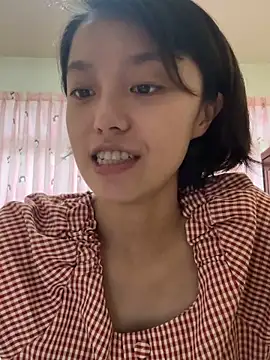 ladypaggy online show from March 3, 6:30 am