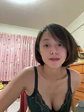 ladypaggy online show from April 9, 3:39 pm