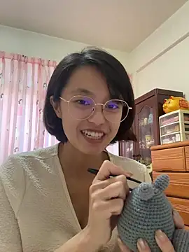 ladypaggy online show from April 11, 5:56 am