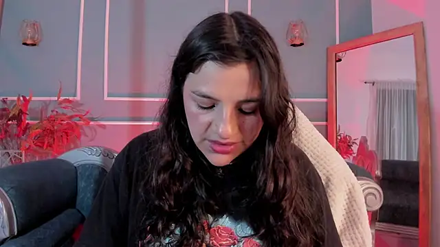 TaraTaylorr online show from November 2, 2:25 am