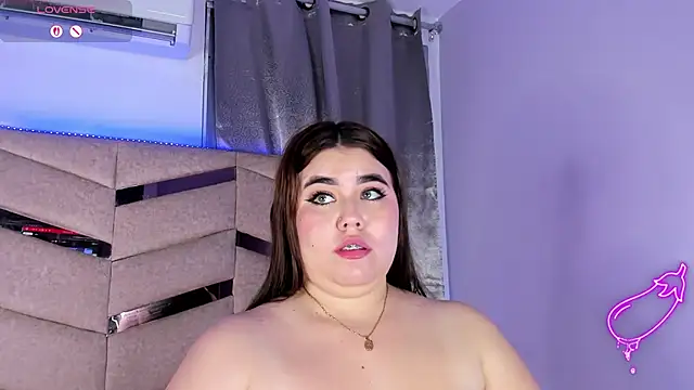 MadissonLee   online show from February 6, 10:35 pm