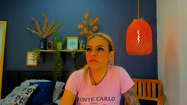 yessila parker online show from February 13, 10:00 am