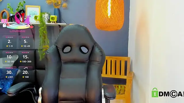 yessila parker online show from March 22, 9:23 am