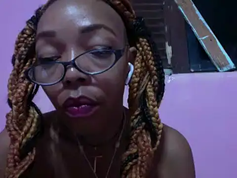 Ladyzee25 online show from February 21, 1:39 am