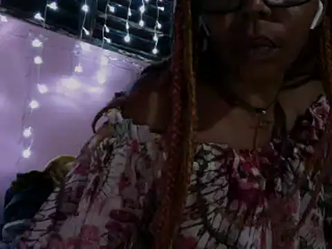 Ladyzee25 online show from March 4, 11:22 pm