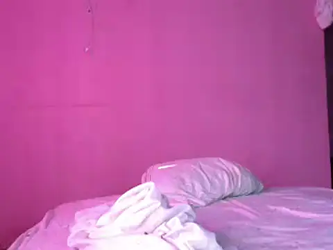 Ladyzee25 online show from April 18, 11:47 am