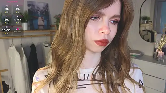 Snapshot of AmityDilley chatting on March 8, 4:01 am AmityDilley online show from March 8, 4:01 am