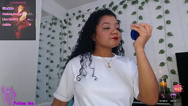 Snapshot of victtoria_cane63 chatting on July 16, 9:54 pm victtoria cane63 online show from July 16, 9:54 pm